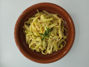 TAGLIATELLE PAGLIA E FIENO...