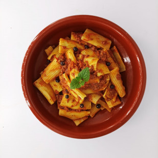 RIGATONI AL RAGÙ DI...