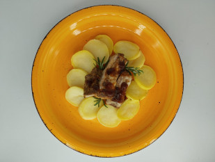 RIBS IN SALSA BBQ CON...